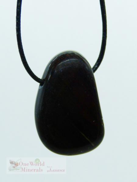 Lamellenobsidian, gebohrt